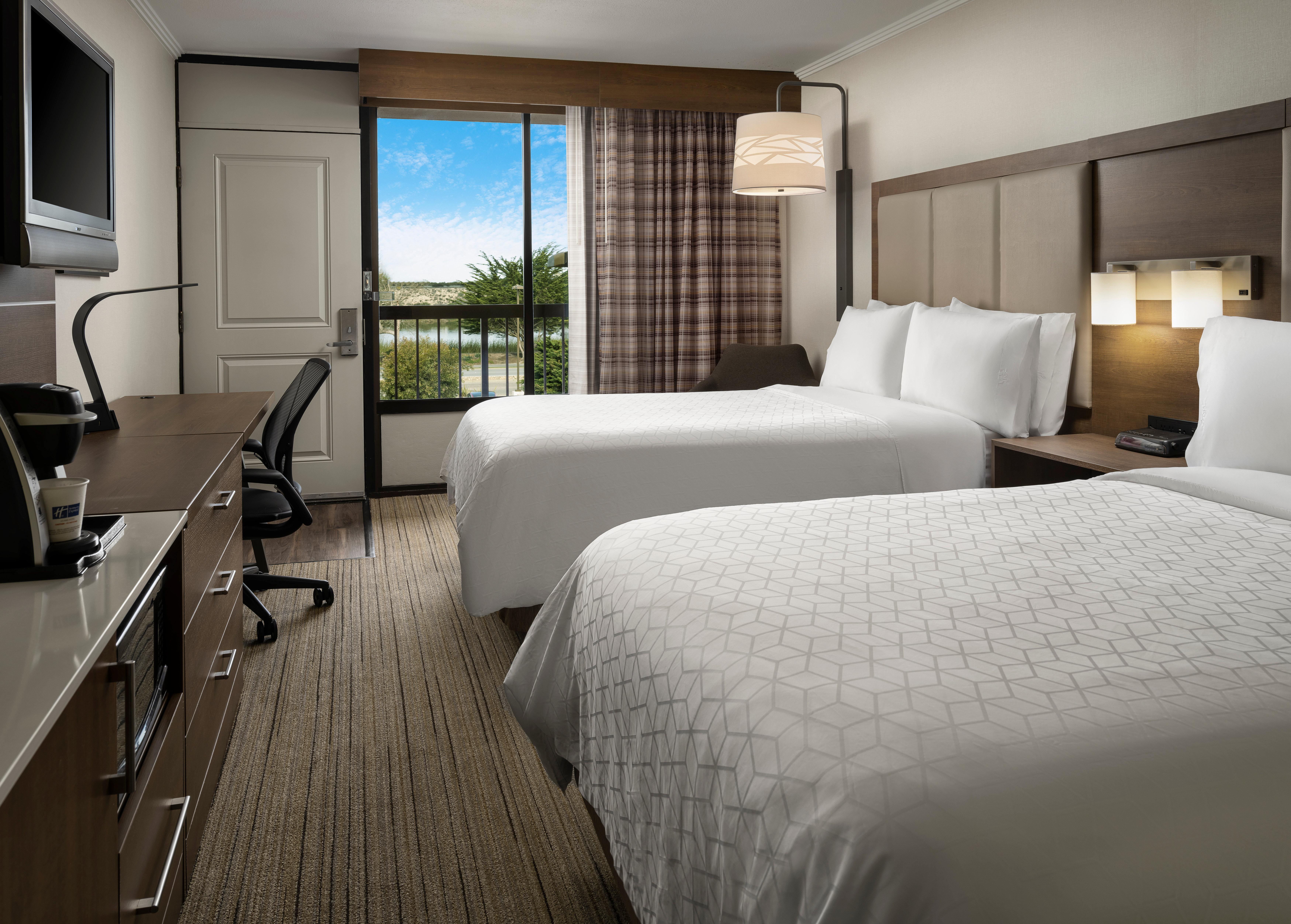 Holiday Inn Express At Monterey Bay By Ihg Seaside Buitenkant foto