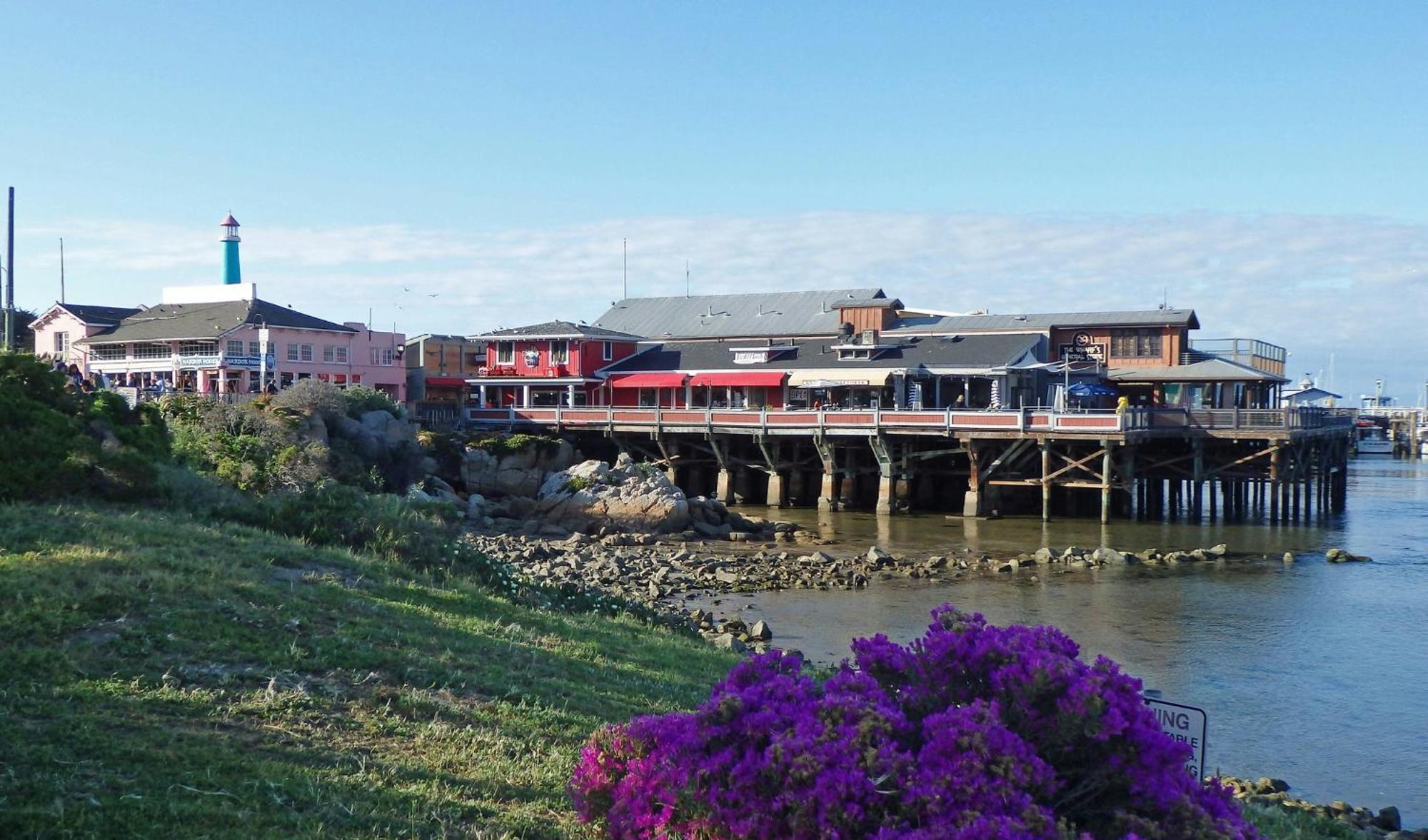 Holiday Inn Express At Monterey Bay By Ihg Seaside Buitenkant foto